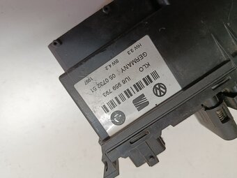 vypinac stahovania okna octavia  IU6959793 30€ - 3