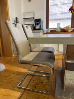 Jedálenský stôl so 4 stoličkami - 3