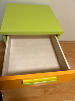 Kontajner so zásuvkami - 3