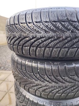 195/65R15 - 3