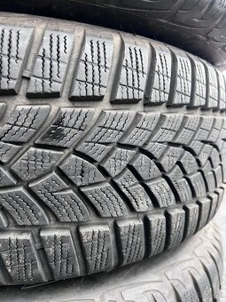 215/60 r16 zimne - 3