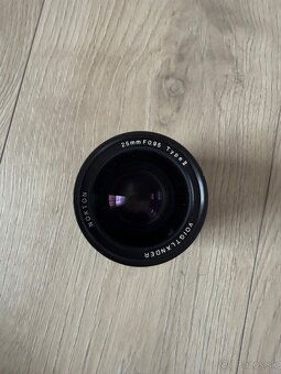 Voigtlander 25mm f0.95 - 3