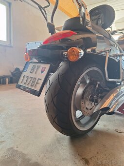 Suzuki intruder VZR 1800 - 3