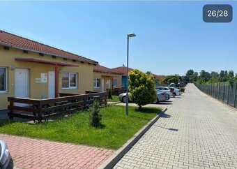Vaša oáza pokoja pri vode – zariadená 2-garsónka s terasou - 3