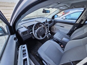 Predám Jeep Compass 2,4 automat 4x4 - 3