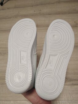 Botasky Nike - 3