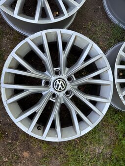 Elektrony 5x112 r17 vw original - 3