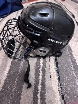 Bauer prilba - 3