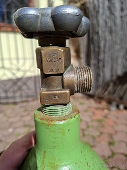 Predám fľašu na pivnný plyn N2CO2 - 3