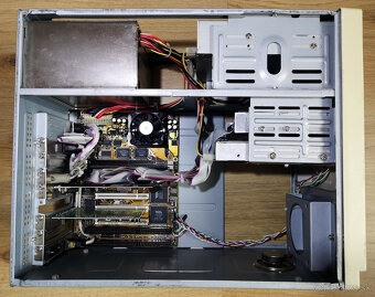 Predám Retro PC Pentium 233 MHz (21) - 3