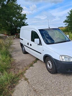 Oprel combo 1,3 Jtd r.v. 2011 - 3