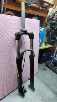 Vidlica Suntour XCM - 3