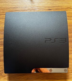 Predám - SONY PlayStation 3 s 5x hier, 2x ovládač viď foto - 3