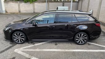 Toyota Corolla TS 1.8 Hybrid, 2021, 40 000 km, ZÁRUKA - 3