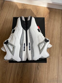 Air Jordan 4 Retro - White Cement - 3