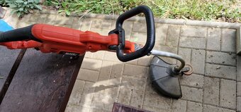 Elektrický krovinorez Black Decker v 100% stave - 3