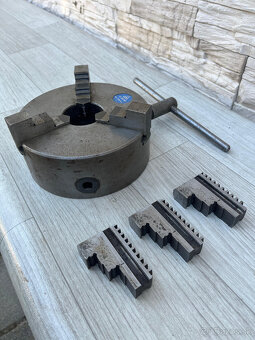 3-čeľusťové skľučovadlo sústruhu 160mm - 3