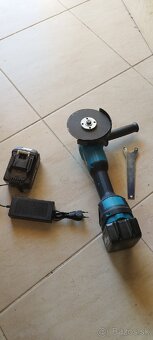 Aku uhlová karbobruska 125mm Drillpro - 3