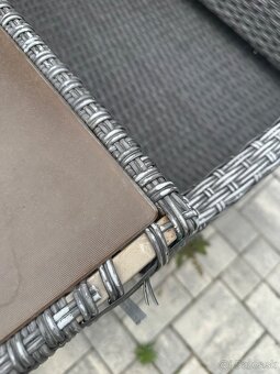 Stol , dve taburetky, dvojkreslo - 3