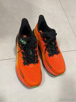 Hoka - 3