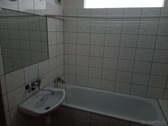 Predám 1 - izbový byt v Kanianke - 3