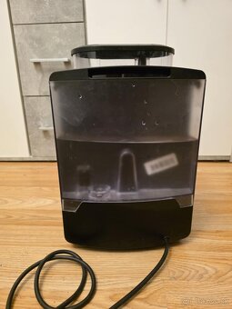 Predám na ND alebo na opravu automatický kávovar Krups EA81 - 3