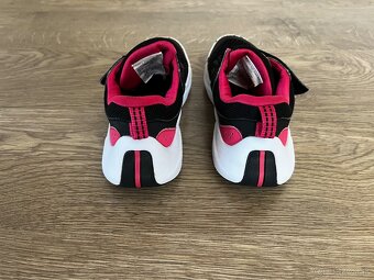 Tenisky Decathlon veľkosť 31 - 3