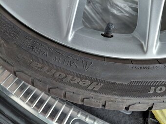 R 18 220/40 5x100 SEAT - 3