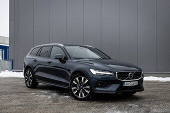 Volvo V60 Cross Country D4 AWD Pro AUTO. - 3