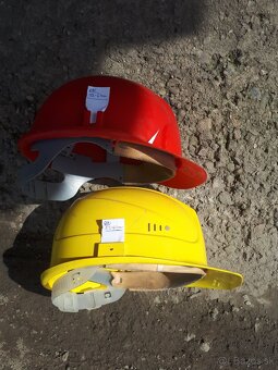 Ochranná helma velkosť 52 -61 a 53 - 61 - 3