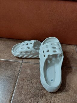 Gumené šľapky - NOVÉ - 3