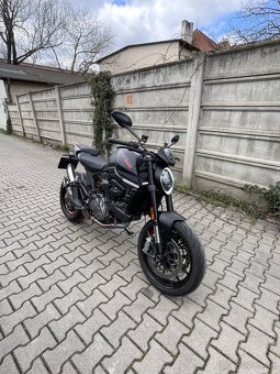 Ducati Monster + 937 - 3
