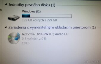 Predam PC zostavu Dell Optiplex 780+stolik. - 3