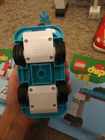 Lego Duplo pretekárske autíčka - 3