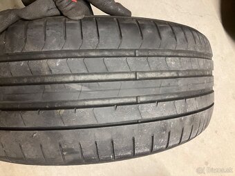 Pirelli 225/40R19 letné - 3