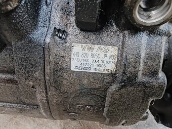 kompresor klimatizacie VW Touareg 7H0820805C - 3