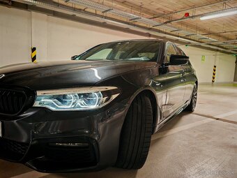 BMW 540i M paket RWD - 3