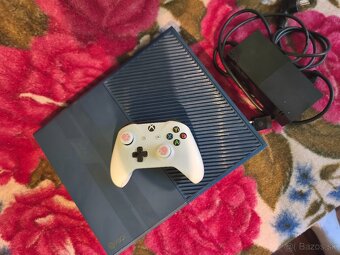 Predám Xbox one Forza edition 1TB - 3