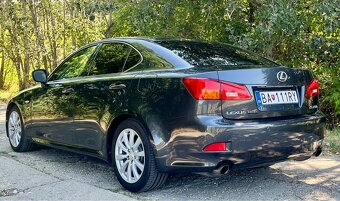 Predám Lexus IS250 2.5 benzín - 3