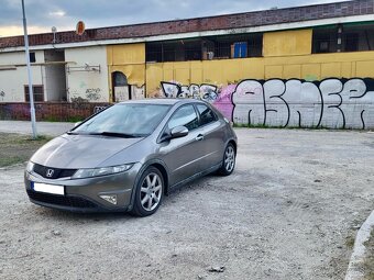 Predám Honda civic 2.2 ctdi 103kw - 3
