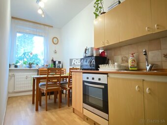 ÚTULNÝ 3-IZBOVÝ BYT, VINIČKY, 64m2, LÓGIA - 3