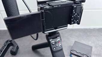 Predám Sony ZV-E10 + objektív 16-50mm - 3