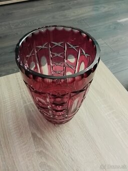 Krištáľová váza rubínovo červenej farby - 3