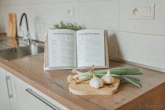 Na predaj kompletne zrekonštruovaný 2-izbový byt - Hliny VII - 3