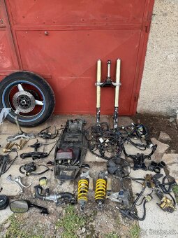 Yamaha r1 rozpredam - 3