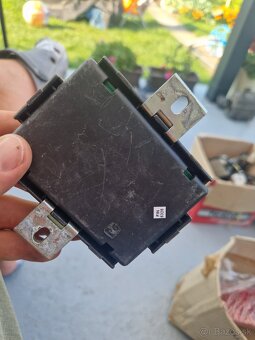 Riadiaca jednotka centrálu/ ovládania okná dveri - 3