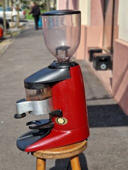 Profi gastro mlynčeky na kávu – talianske, spoľahlivé Wega - 3