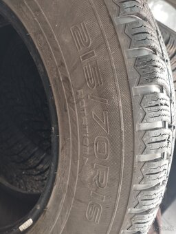 Zimné gumy 215 70 R16 - 3
