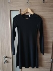 rebrované čierne šaty H&M - 3