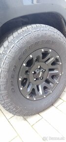 Toyo Open Country 285/70R17 - 3